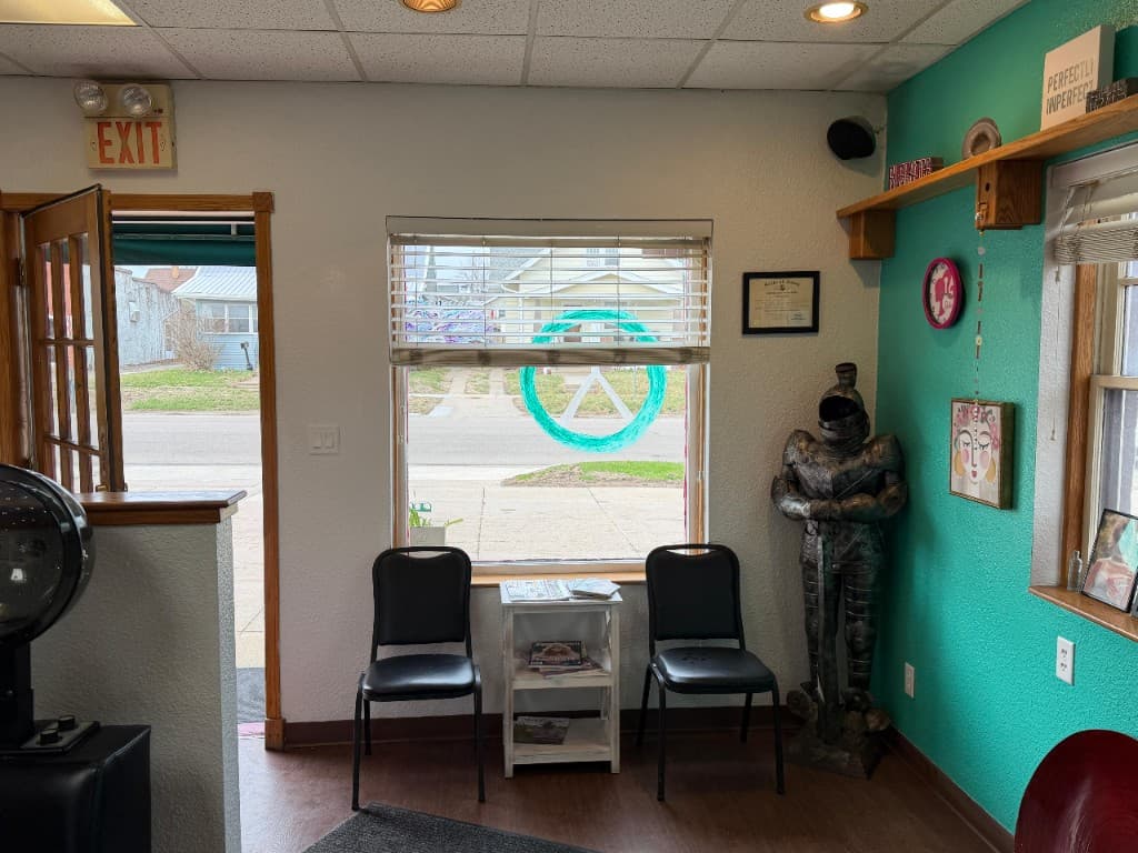 Waiting area by the front window